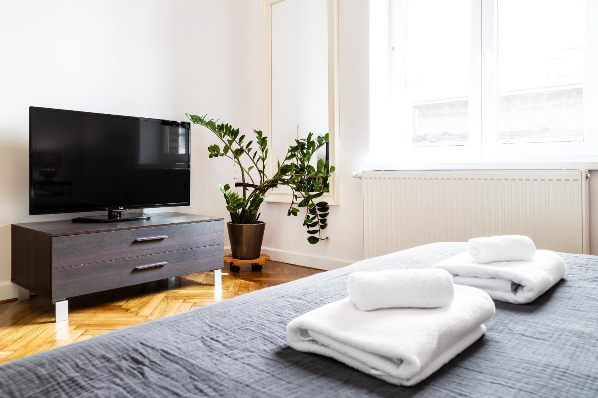 Househost Apartment: Jozefa 2/10 Kraków Eksteriør billede